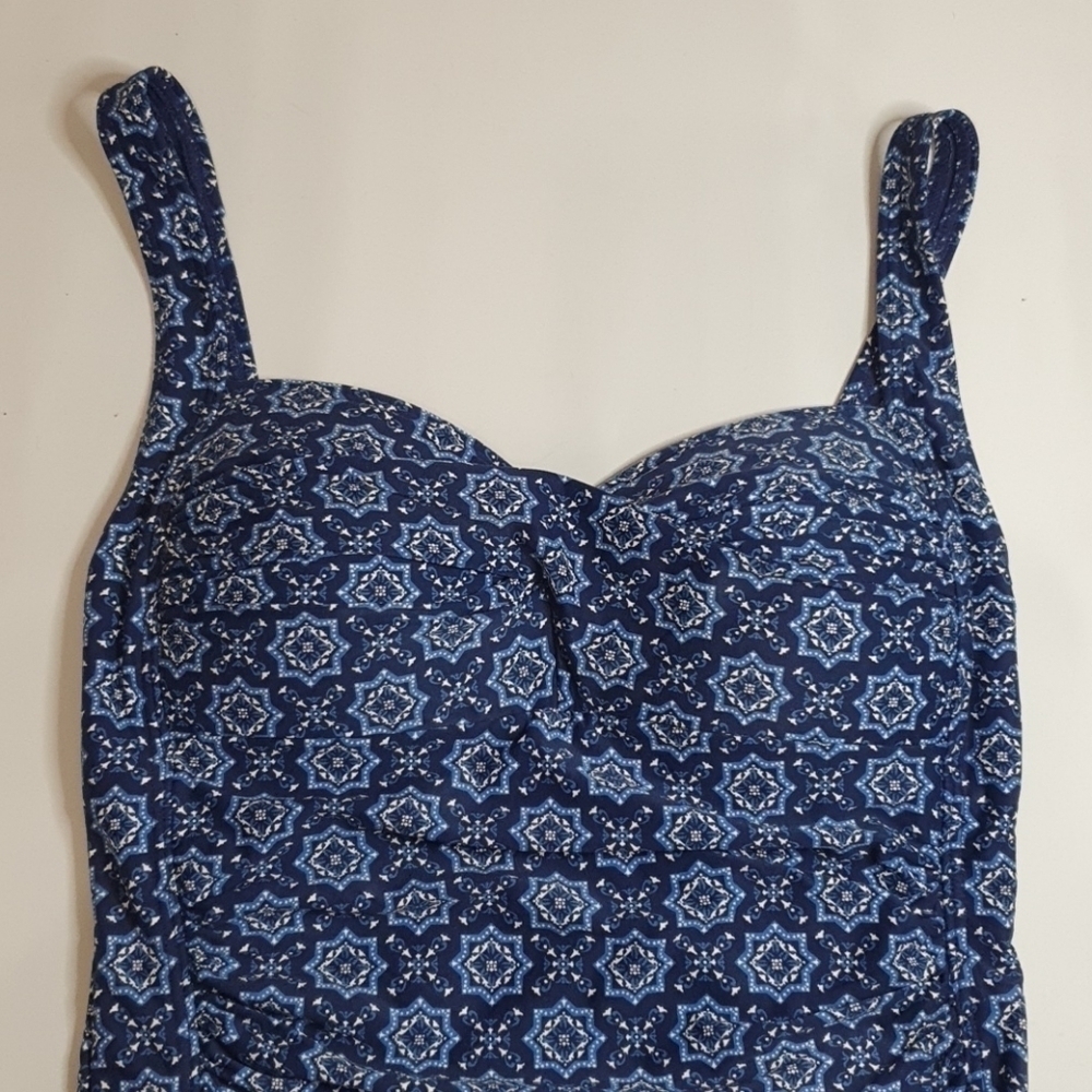 NIPTUCK SWIM Multi-Fit Cup One Piece Swimsuit - Picture 2 of 6